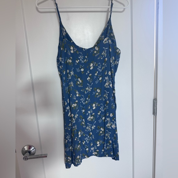 Reformation Ventura Mini Dress - Picture 4 of 7